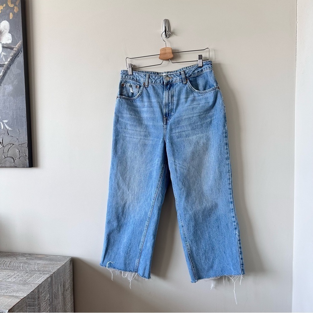 Topshop-Moto High Rise Medium Wash Wide Leg Raw Hem Jeans - Picture 3 of 12